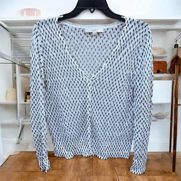 Ann Taylor Loft Black & White Dot Pattern Sweater Button Cardigan M Classic - Picture 1 of 6